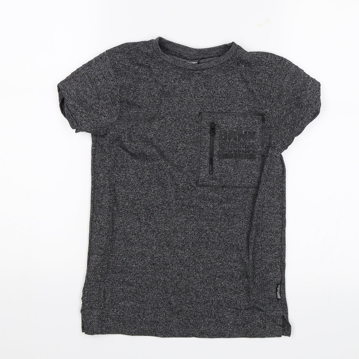 Front view of Primark boys’ grey basic t-shirt, size 7-8, years