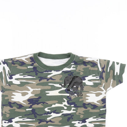 Preworn Boys Green Camouflage  Basic T-Shirt Size 4-5 Years