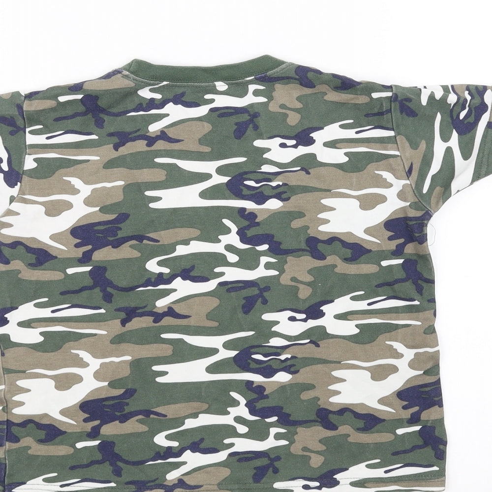 Preworn Boys Green Camouflage  Basic T-Shirt Size 4-5 Years
