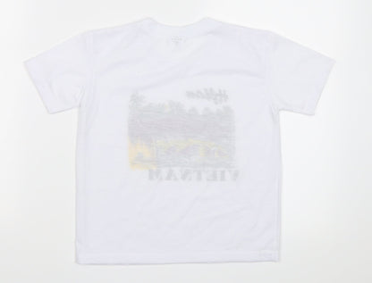 Preworn Boys White   Basic T-Shirt Size 6 Years  - vietnam