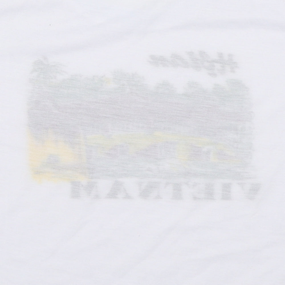 Preworn Boys White   Basic T-Shirt Size 6 Years  - vietnam