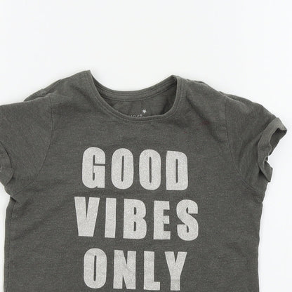 Primark Girls Grey Colourblock  Basic T-Shirt Size 7 Years