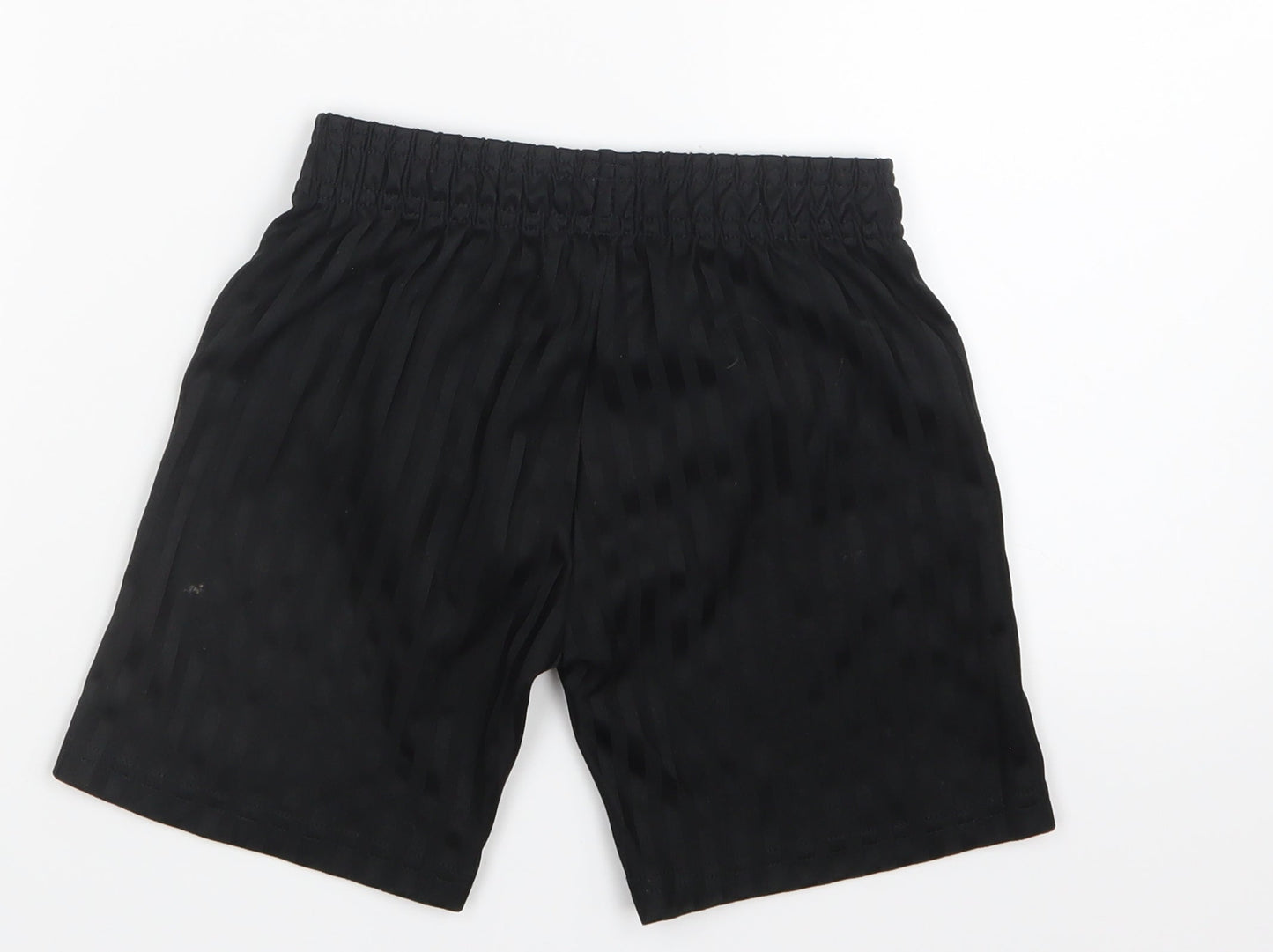 F&F Boys Black   Sweat Shorts Size 5-6 Years