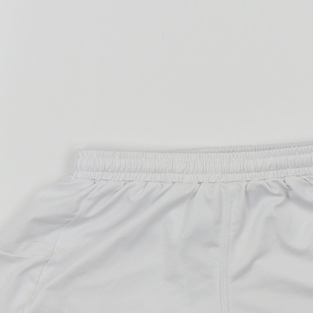 Macron Boys White   Bermuda Shorts Size 3-4 Years