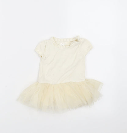 Gap Girls Ivory   Jumper Dress  Size 3-6 Months