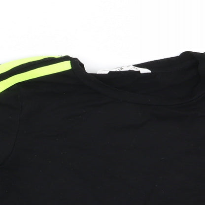 she in Girls Black   Cropped T-Shirt Size 7 Years