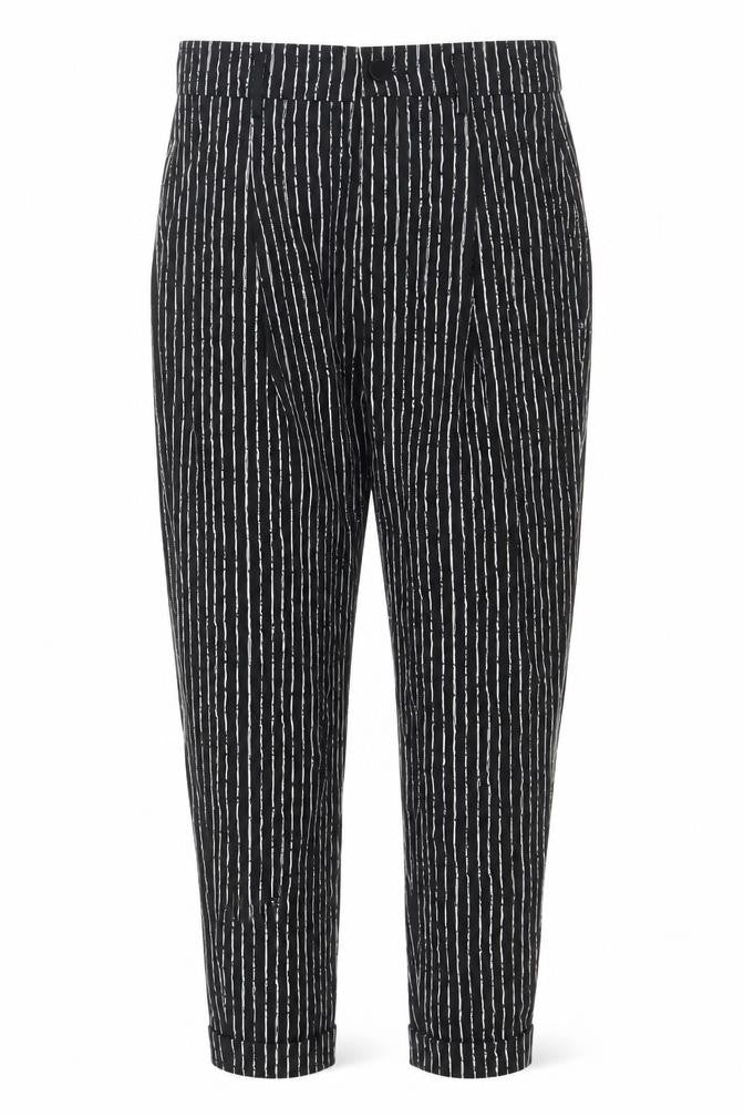 Womens UK Size 27 in Preworn Regular Fit  Black Trousers