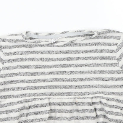 F&F Girls Grey Striped  Basic T-Shirt Size 6-7 Years