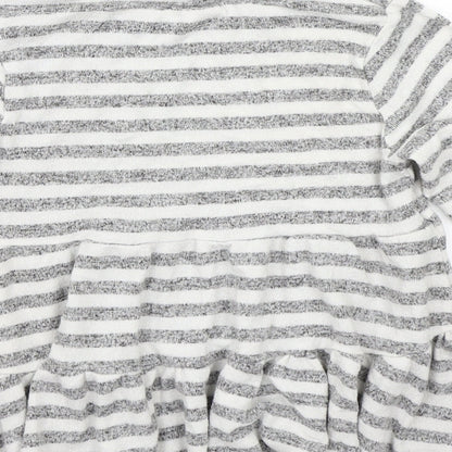 F&F Girls Grey Striped  Basic T-Shirt Size 6-7 Years