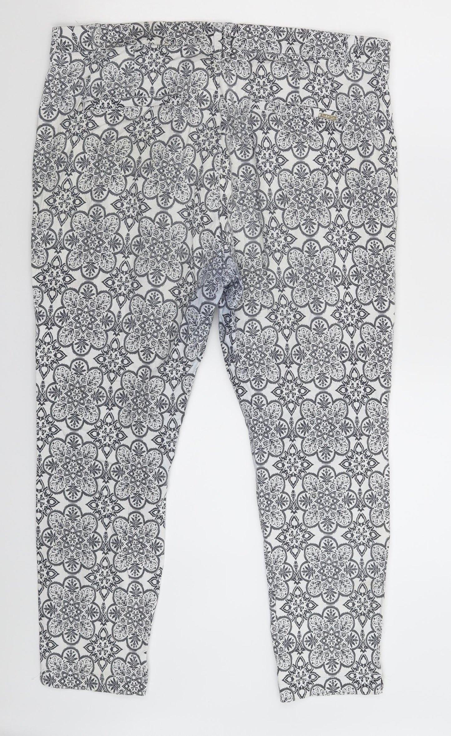 Womens UK Size 38 in Preworn Extra-Slim Fit  White Trousers