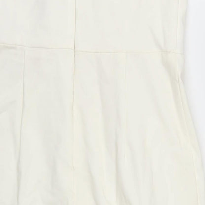 Preworn Womens White   Mini  Size 12