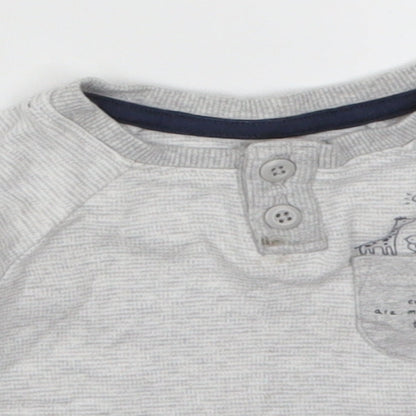 George Boys Grey   Basic T-Shirt Size 0-3 Months  - Cuddles are my Favourite Thing