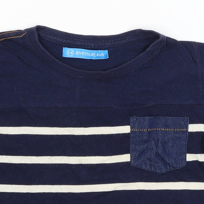 Avenue Kids Boys Blue Striped  Basic T-Shirt Size 5-6 Years
