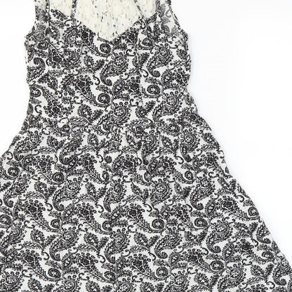 Madam Rage Womens Black Paisley  A-Line  Size 8