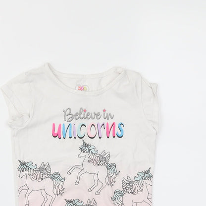 365 Girls White   Pullover T-Shirt Size 6 Years