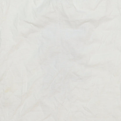 GT Club Boys White   Basic T-Shirt Size M