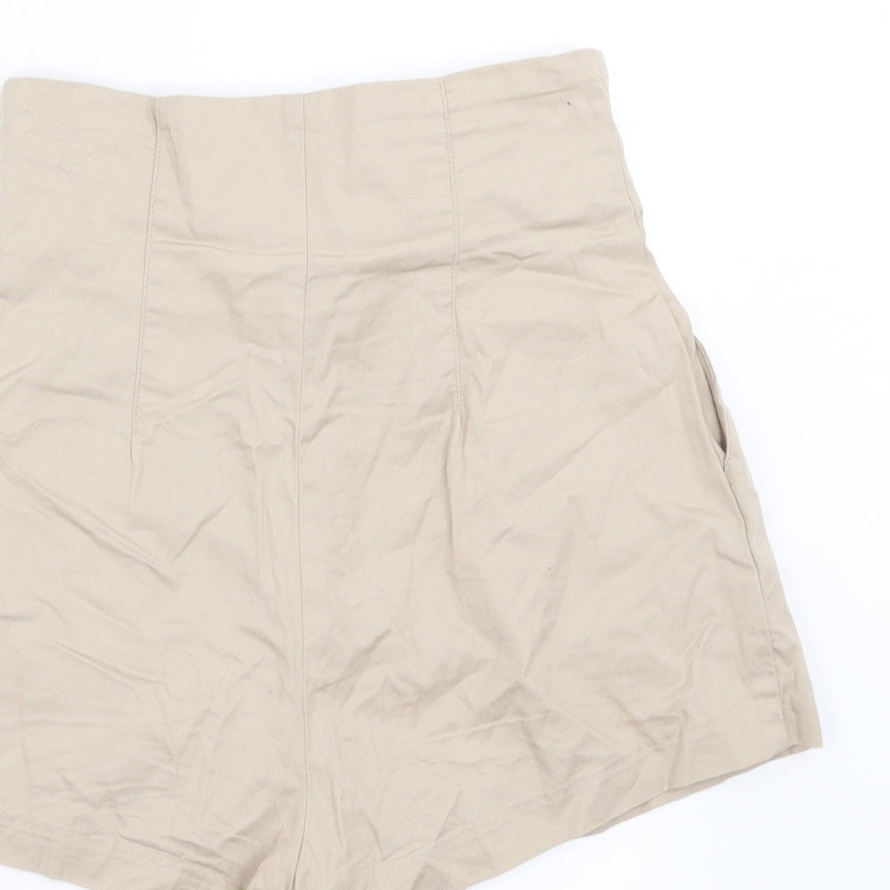 Divided by H&M Womens Beige   Hot Pants Shorts Size 6