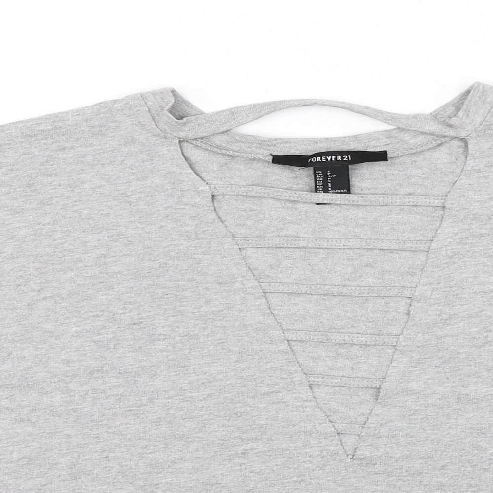 FOREVER 21 Womens Grey   Basic T-Shirt Size S