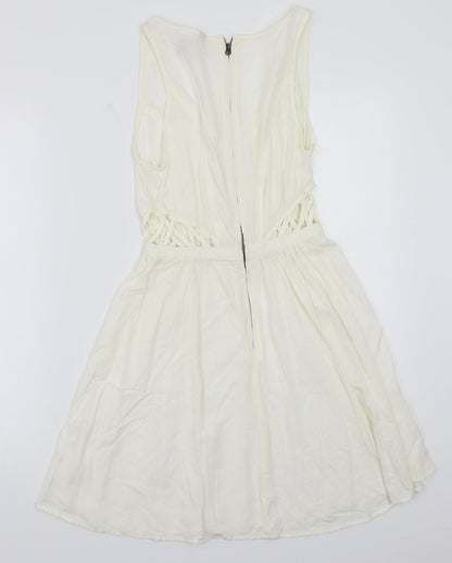 H&M Womens White   A-Line  Size 4