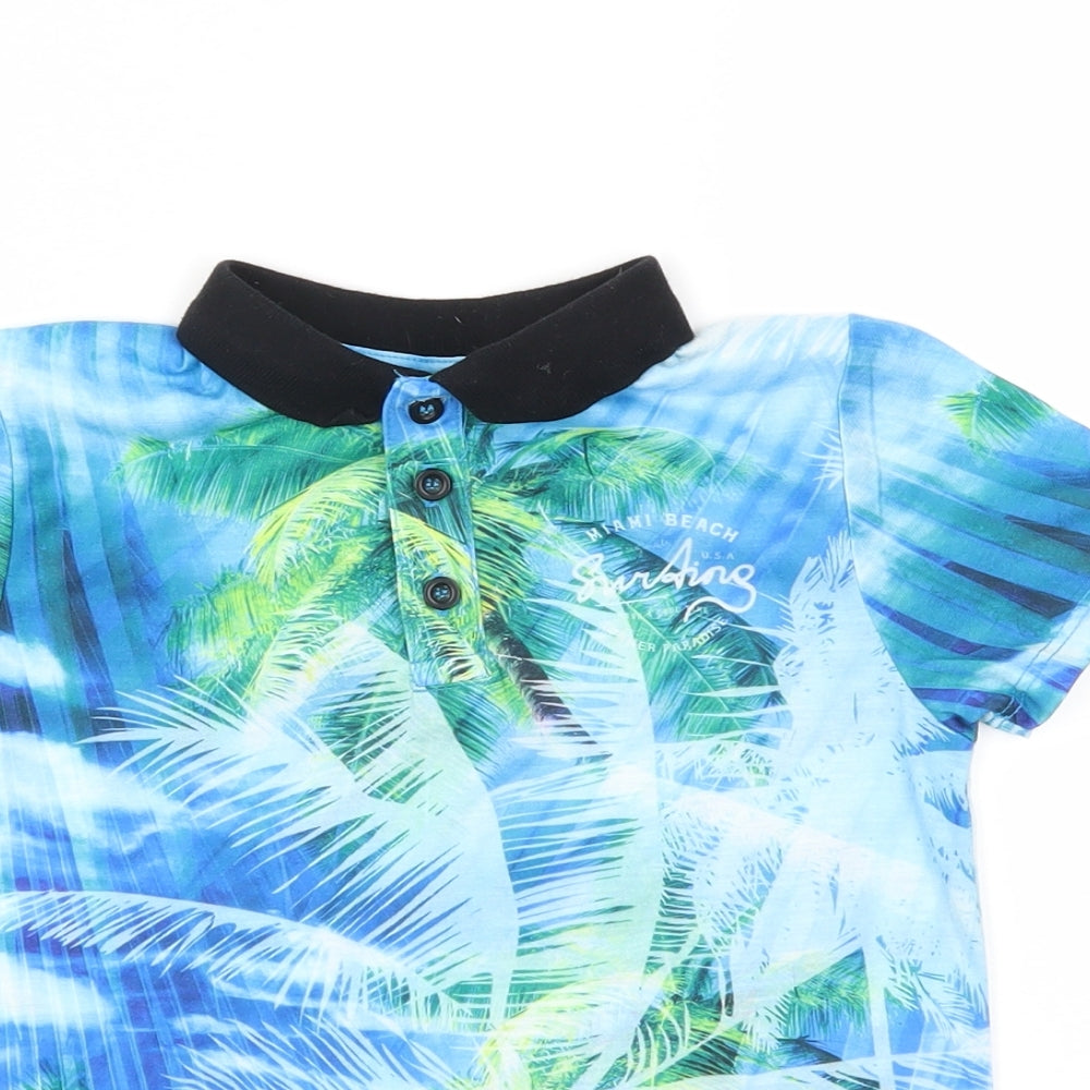 Close-up detail of utlaws girls’ blue basic t-shirt, size 7-8, years