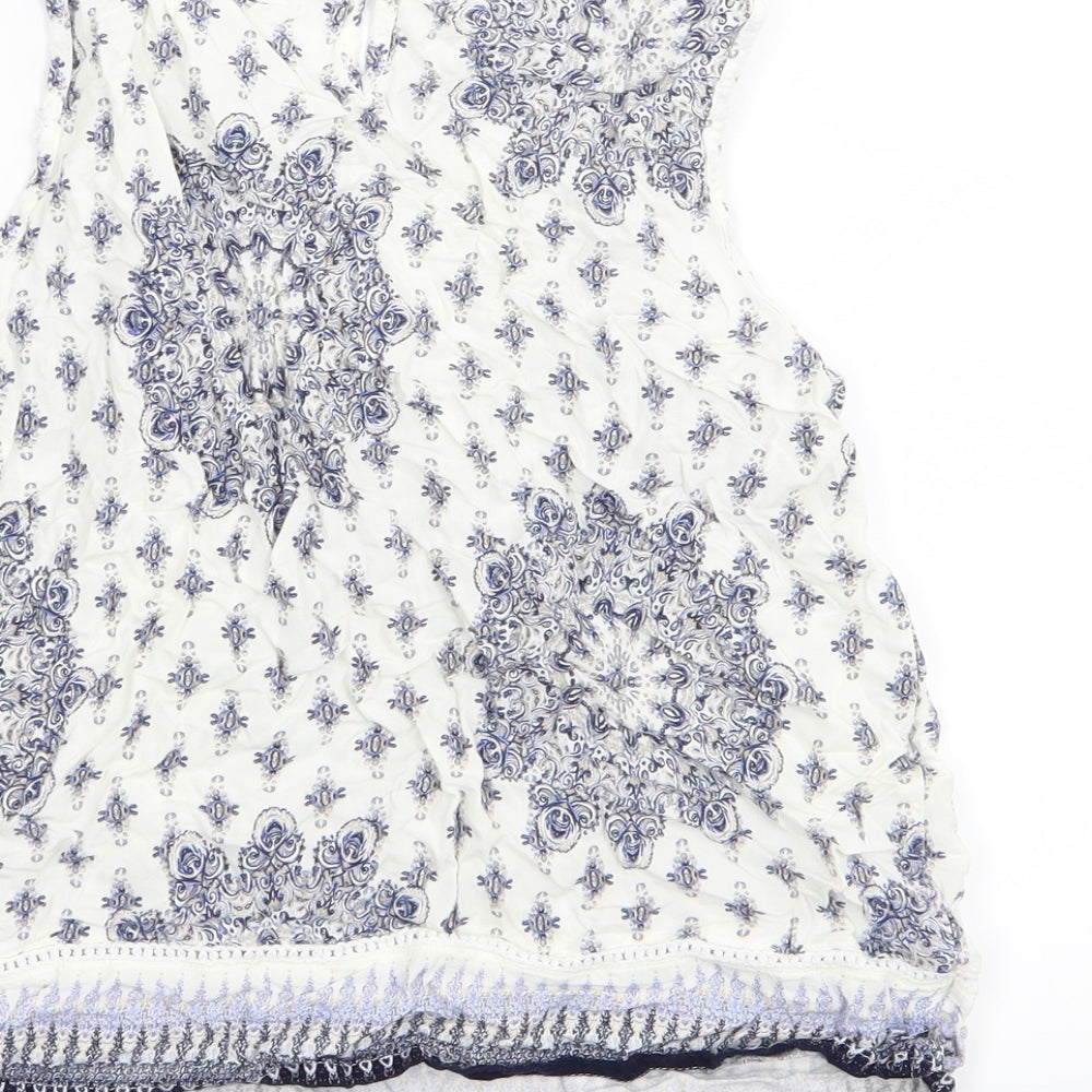 F&F Womens White Geometric  Basic Tank Size 6