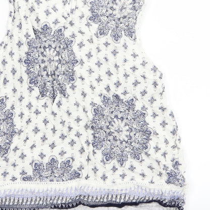 F&F Womens White Geometric  Basic Tank Size 6