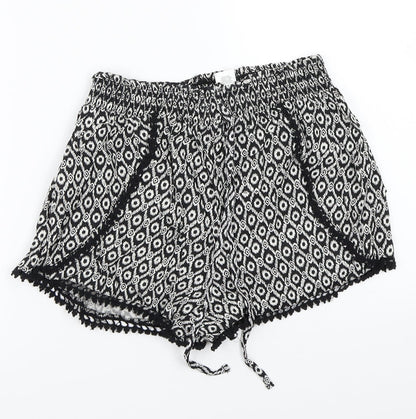 Primark Womens Black Geometric  Bermuda Shorts Size 8