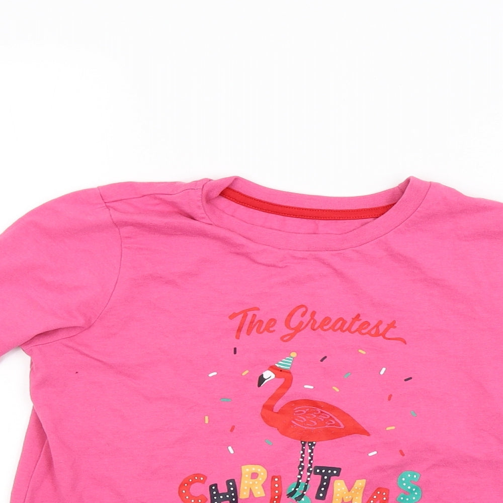 Close-up detail of Preworn girls’ pink basic t-shirt, size 9, years