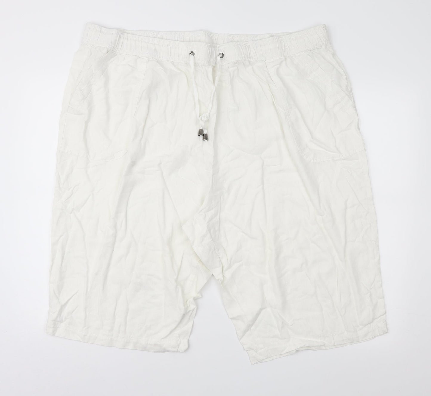 Yours Womens White   Chino Shorts Size 46 in