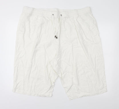 Yours Womens White   Chino Shorts Size 46 in