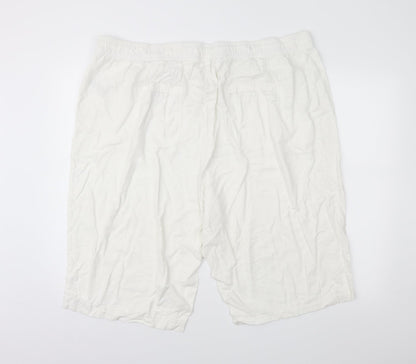 Yours Womens White   Chino Shorts Size 46 in