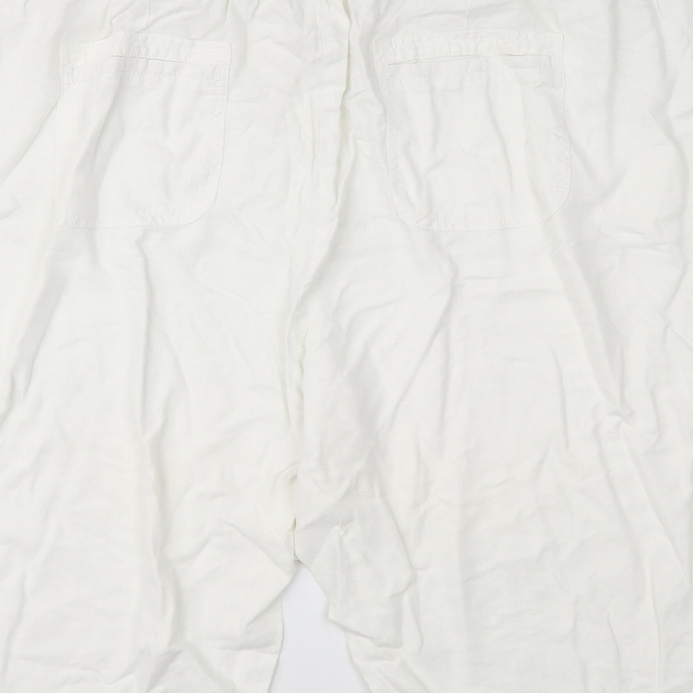 Yours Womens White   Chino Shorts Size 46 in