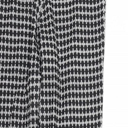 Deck Womens Black Geometric  Trousers  Size 24 in L27 in