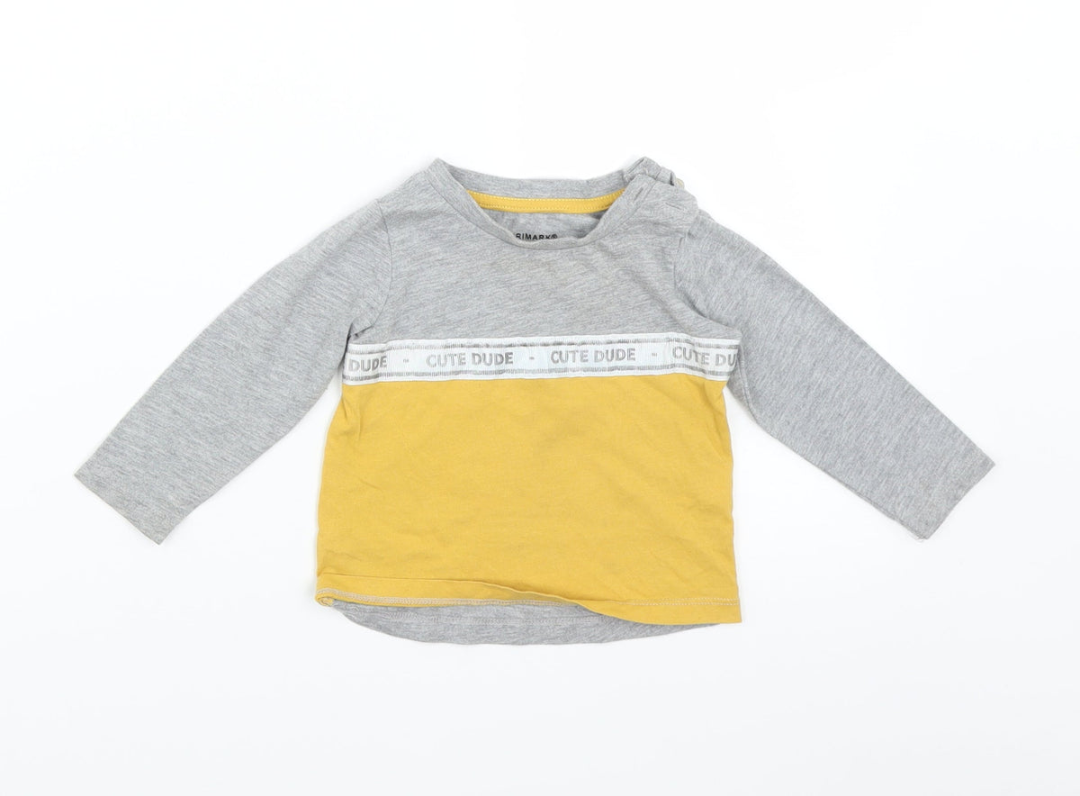 Additional front view of Primark Baby Grey Basic T-Shirt, size 6-9, Months
