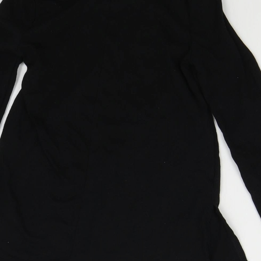 Brand and care label for Epic Threads girls’ black basic t-shirt, size S