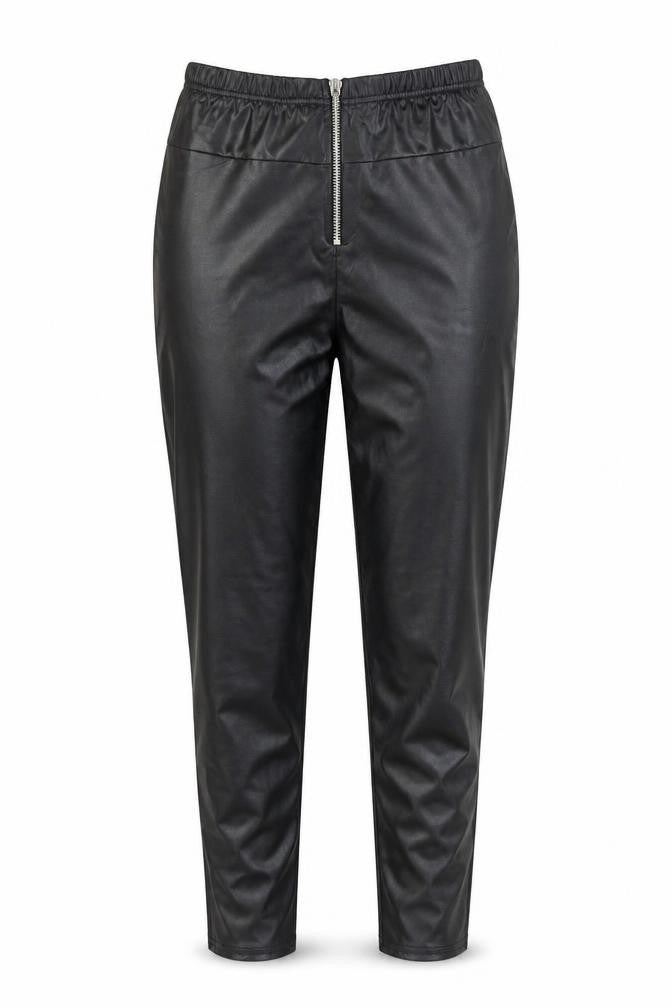 Womens UK Size 6 Boohoo Regular Fit Carrot Black Trousers
