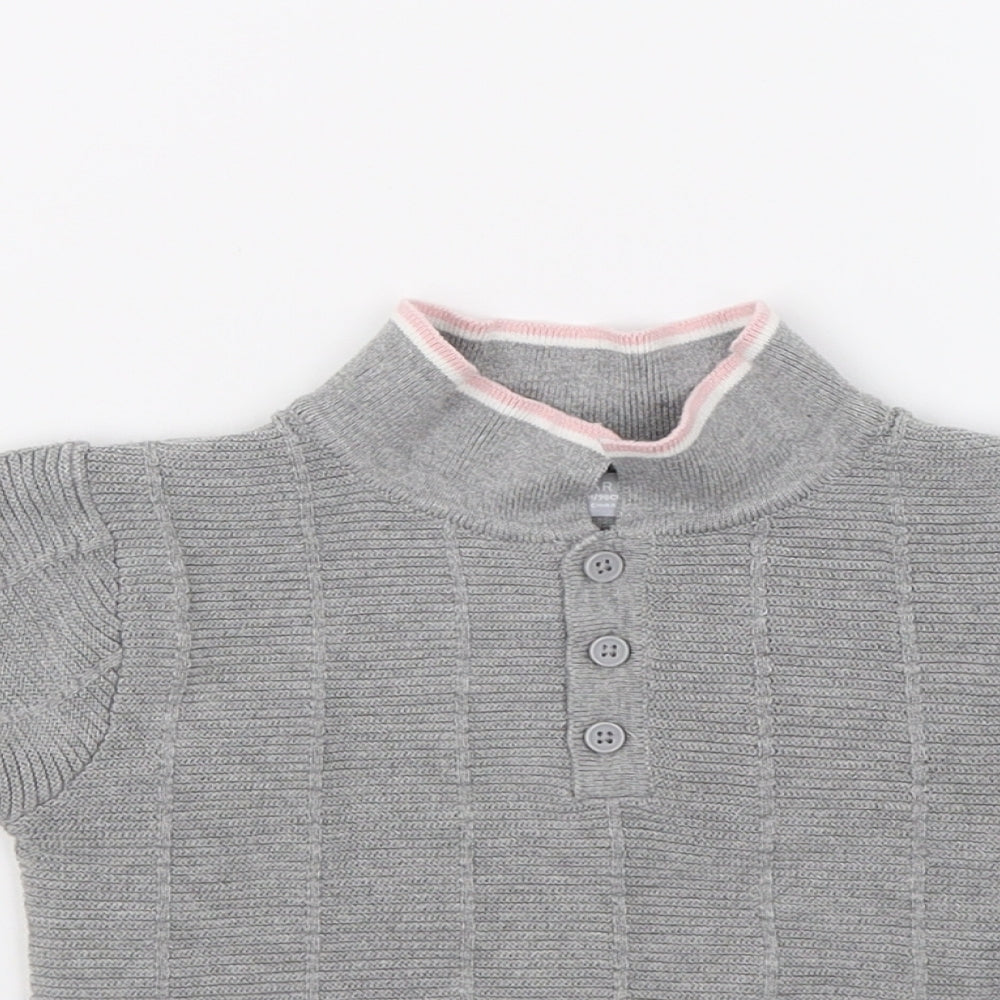 Close-up detail of Primark girls’ grey knit basic polo, size 2-3, years