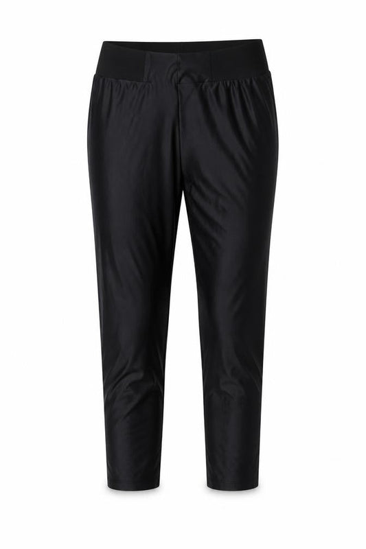 Front view of ASOS women’s black cropped leggings, 24-inch leg