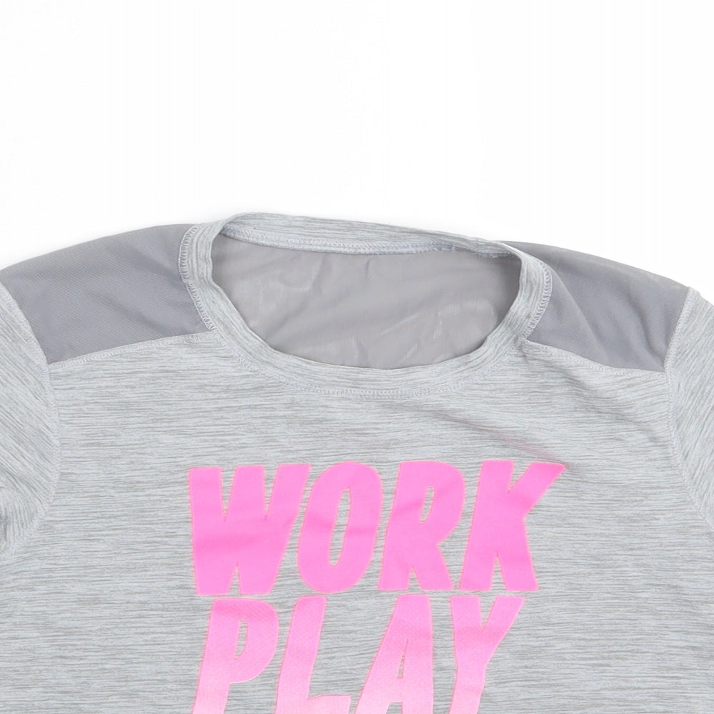 Preworn Girls Grey   Basic T-Shirt Size 6-7 Years
