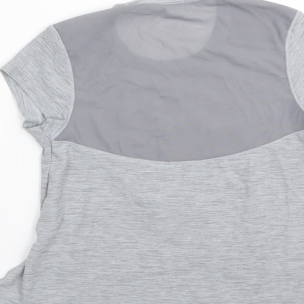 Preworn Girls Grey   Basic T-Shirt Size 6-7 Years