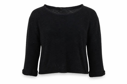 Front view of New Look girls’ black knit basic t-shirt, size 9, years