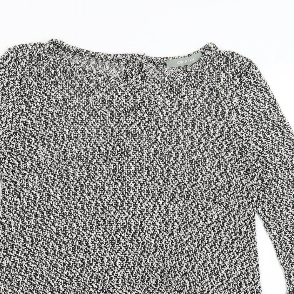 Close-up detail of COIN 1804 women’s black basic t-shirt, size M