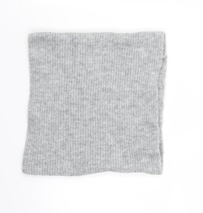 Additional front view of George unisex grey shawl/wrap