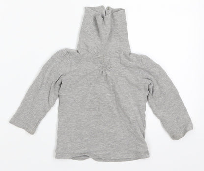 Additional front view of Preworn girls’ grey basic t-shirt, size 2, years