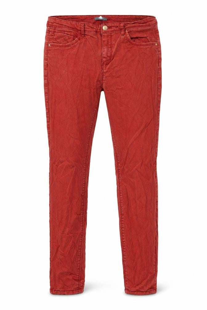 Front view of C&A women’s brown denim skinny jeans, size UK 32, in, 29-inch leg