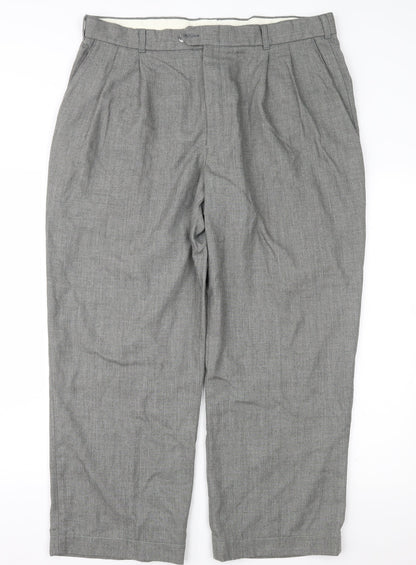 Haggar Mens Grey   Trousers  Size 38 in L27 in