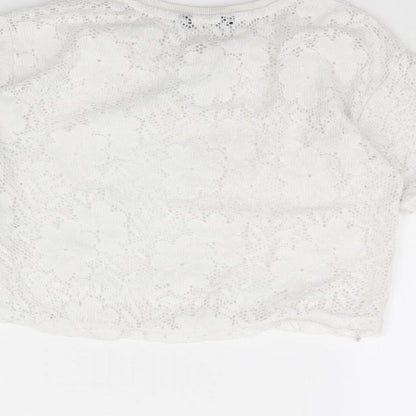 Brand and care label for George girls’ white basic t-shirt, size 6, years