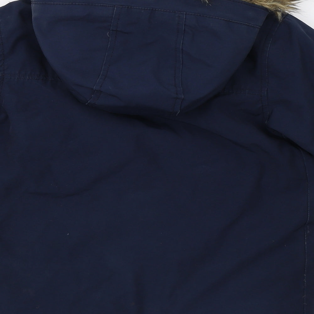 Brand and care label for Gap boys’ blue parka coat, size XS