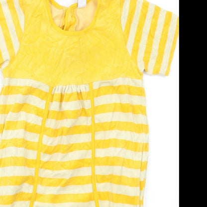 Preworn Girls Yellow Striped    Size 7-8 Years