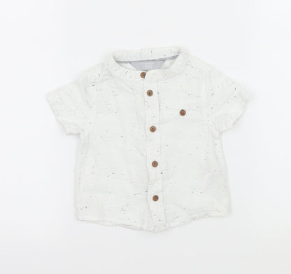 Additional front view of Primark boys’ white basic button-up, size 3-6, months
